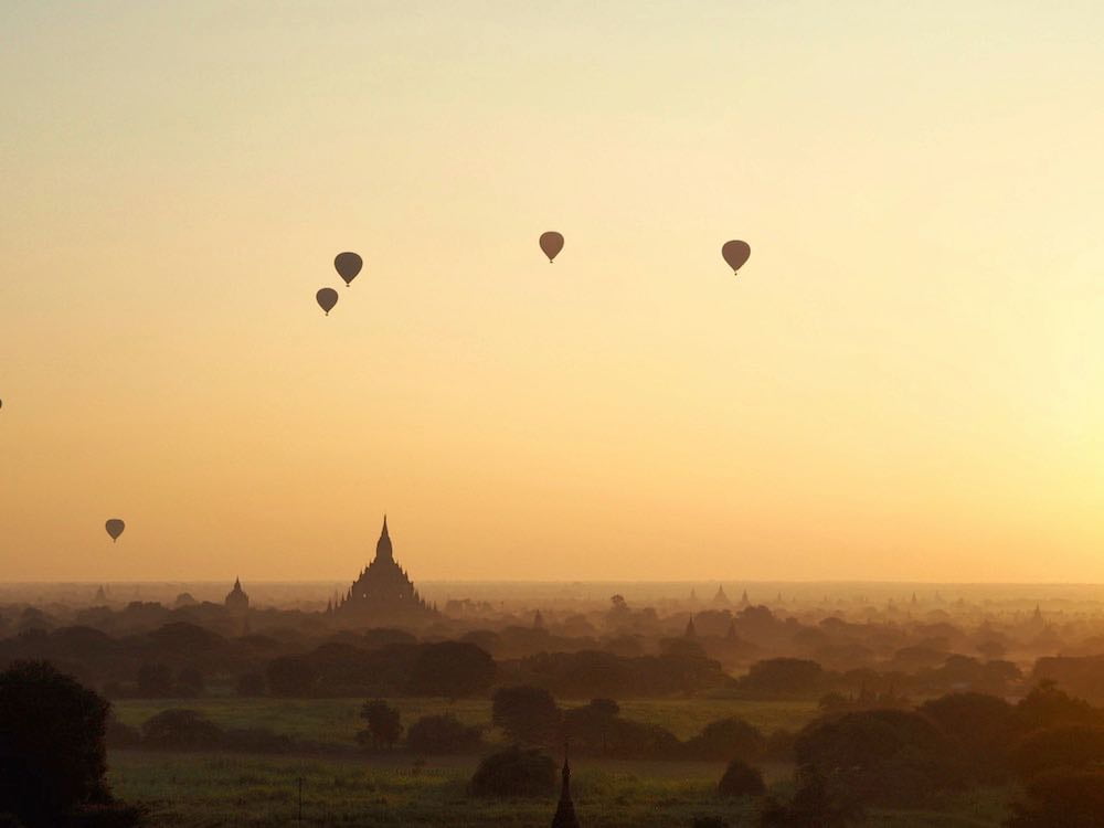 Balloons over Bagan temples