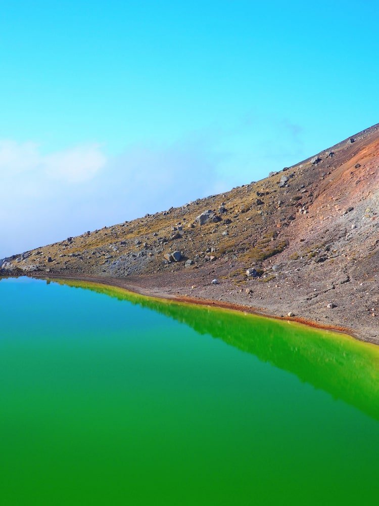 Emerald Lake - The Tongariro Alpine Crossing
