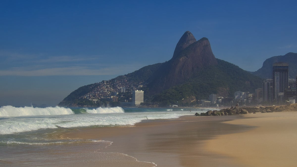Morro Dois Irmãos - view of the Two Brothers from Ipanema Beach.. View of the Two Brothers from Ipanema Beach